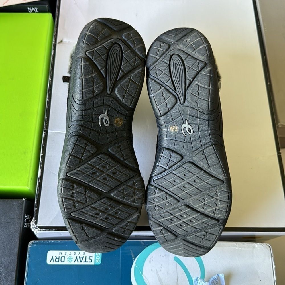 Easy Spirit Vance Women's Water-Repellent Winter Boots - Picture 3 of 6